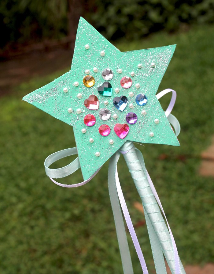 https://partykidzproductions.ie/wp-content/uploads/2019/09/fairy-wand-Pins-2-2.jpg