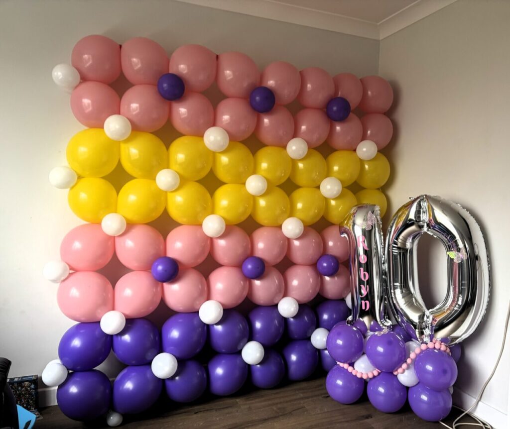 Balloon Wall & Number Stack